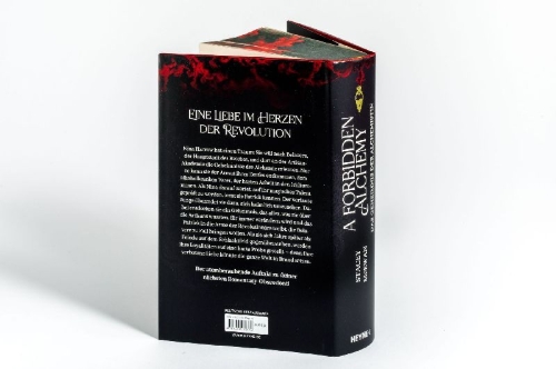 Buchcover und Innenansicht für das Buch: A Forbidden Alchemy (The Artisan Book 1)