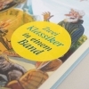 Buchcover und Innenansicht für das Buch: Den Tredje Grottans hemlighet & De Tre Grottornas Berg
