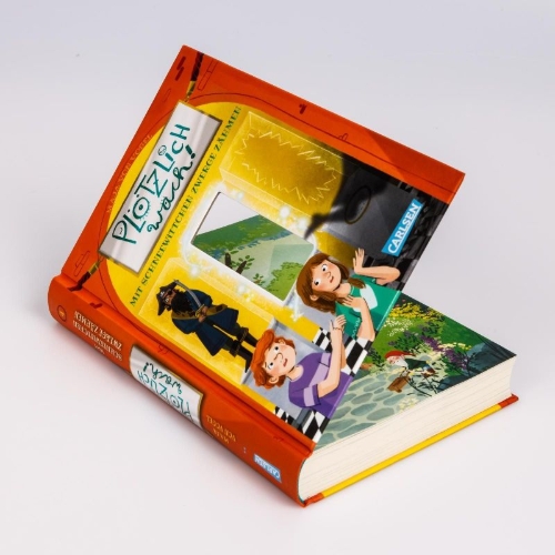 Buchcover und Innenansicht für das Buch: Plötzlich wach! 4: Mit Schneewittchen Zwerge zähmen