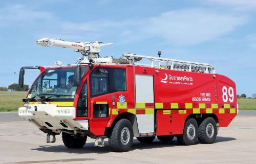 Buchcover und Innenansicht für das Buch: Feuerwehrfahrzeuge auf MAN 3