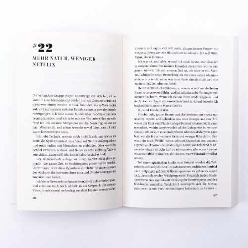 Buchcover und Innenansicht für das Buch: The Happy Me Project