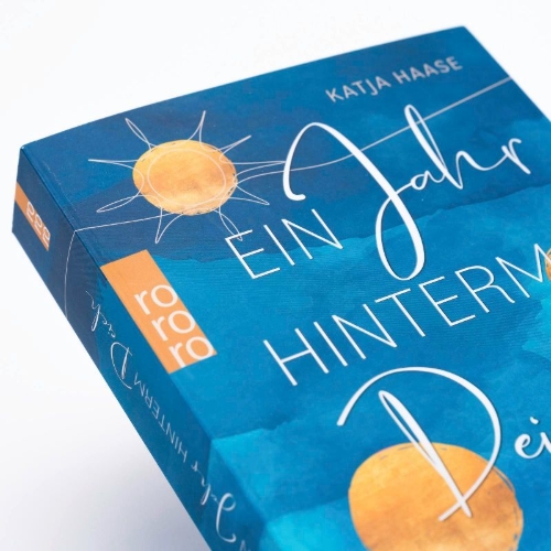 Buchcover und Innenansicht für das Buch: Ein Jahr hinterm Deich