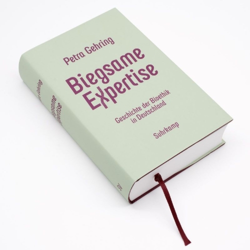 Buchcover und Innenansicht für das Buch: Biegsame Expertise