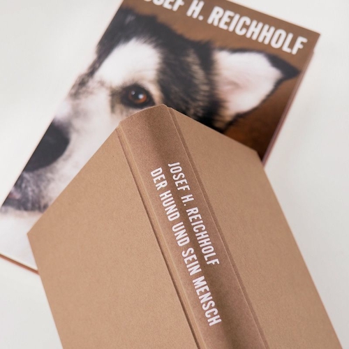 Buchcover und Innenansicht für das Buch: Der Hund und sein Mensch