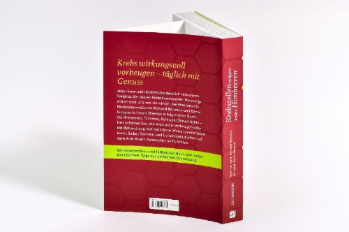 Buchcover und Innenansicht für das Buch: Les aliments contre le cancer