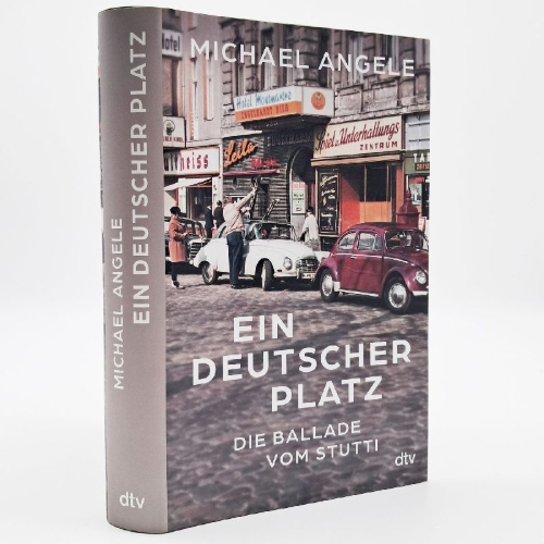 Buchcover und Innenansicht für das Buch: Ein deutscher Platz