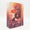 Buchcover und Innenansicht für das Buch: Crescent City - House of Earth and Blood