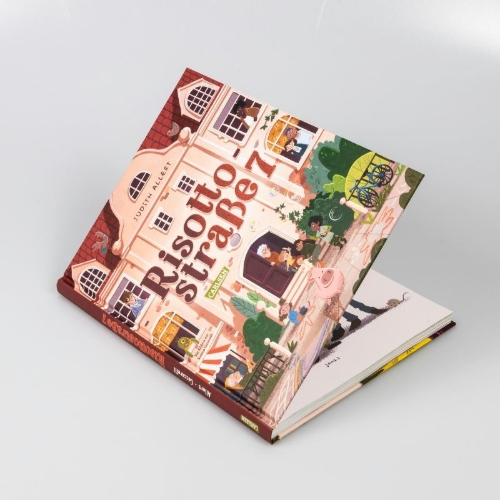 Buchcover und Innenansicht für das Buch: Risottostraße 7