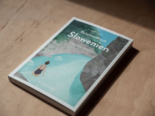 Buchcover und Innenansicht für das Buch: Reisehandbuch Slowenien