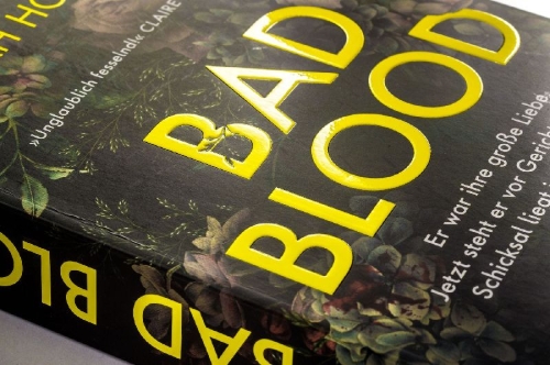 Buchcover und Innenansicht für das Buch: Bad Blood