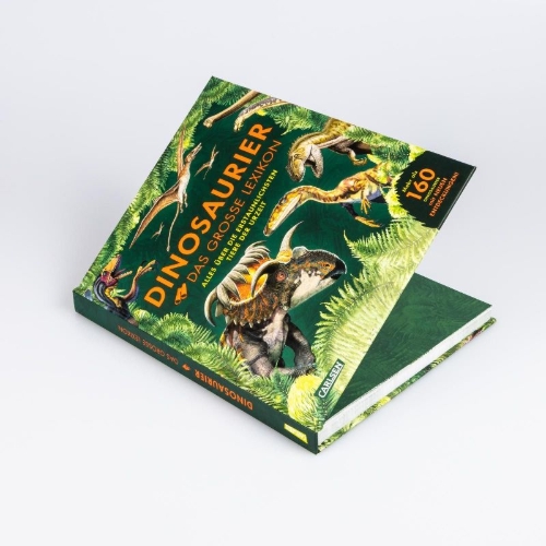 Buchcover und Innenansicht für das Buch: DINOSAURS: A SPOTTER'S GUIDE