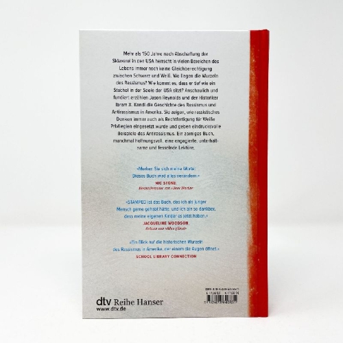 Buchcover und Innenansicht für das Buch: Stamped - Racism, Antiracism and You