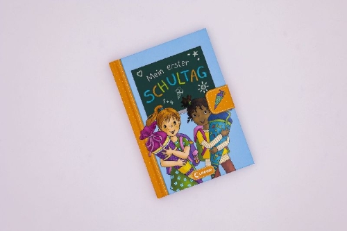 Buchcover und Innenansicht für das Buch: Mein erster Schultag - Mädchen (Hellblau)