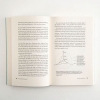 Buchcover und Innenansicht für das Buch: The Perfection Trap. The Power of Good Enough in a World That Always Wants More