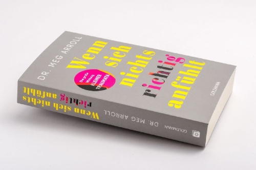 Buchcover und Innenansicht für das Buch: Tiny Traumas  - How to heal from your past, understand your present and find your future