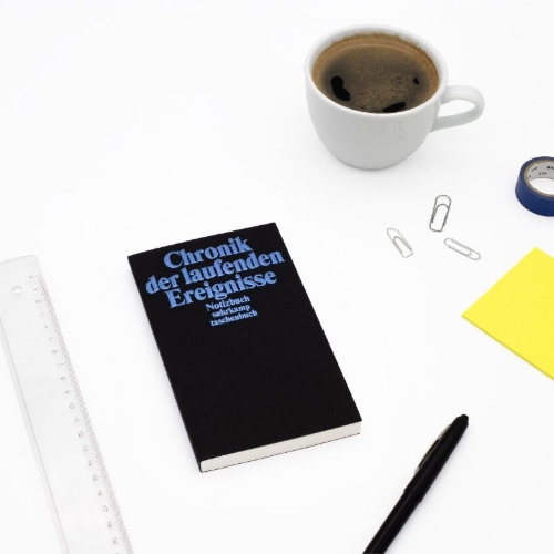 Buchcover und Innenansicht für das Buch: Notizbuch suhrkamp taschenbuch