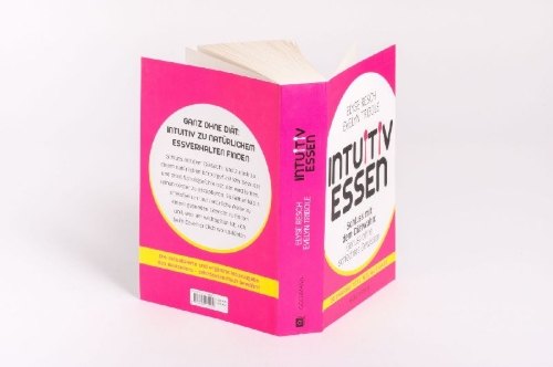 Buchcover und Innenansicht für das Buch: Intuitive Eating 3rd Edition