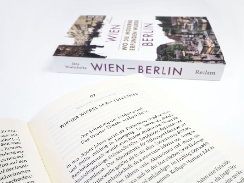 Buchcover und Innenansicht für das Buch: Wien - Berlin. Wo die Moderne erfunden wurde