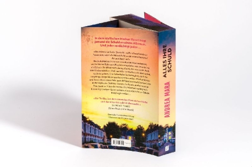 Buchcover und Innenansicht für das Buch: All Her Fault