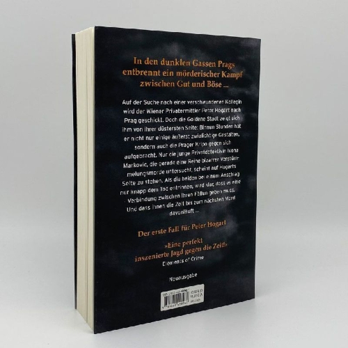 Buchcover und Innenansicht für das Buch: Die schwarze Dame