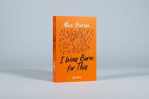 Buchcover und Innenansicht für das Buch: I Was Born for This (deutsche Ausgabe)