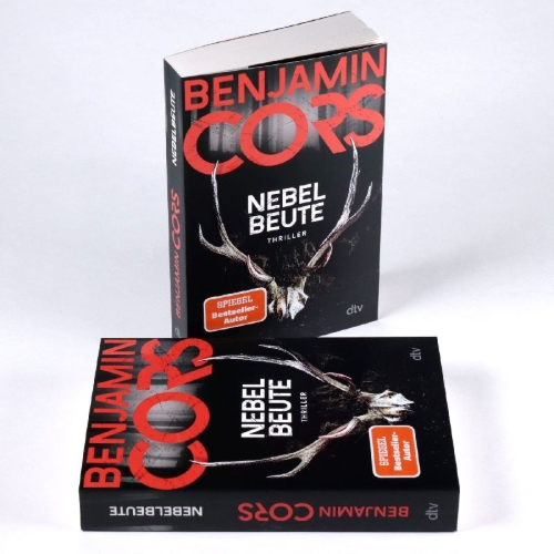 Buchcover und Innenansicht für das Buch: Nebelbeute