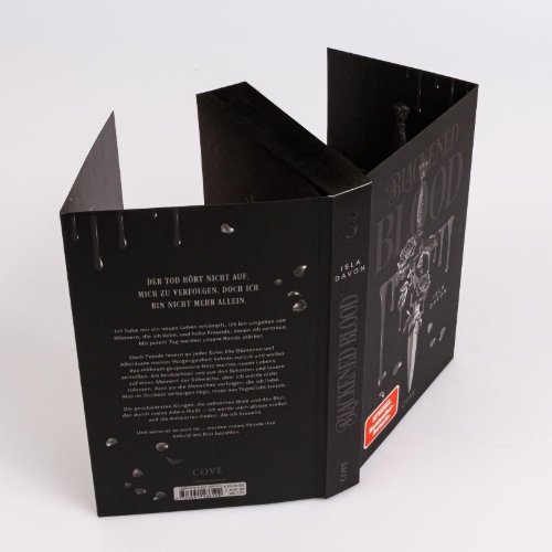 Buchcover und Innenansicht für das Buch: Of Blackened Blood