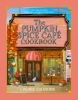 Buchcover und Innenansicht für das Buch: The Official Pumpkin Spice Café Cookbook