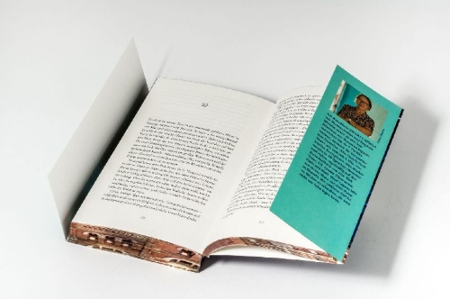 Buchcover und Innenansicht für das Buch: SHE DIDN'T SEE IT COMING