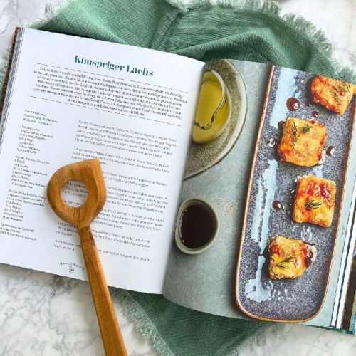 Buchcover und Innenansicht für das Buch: Pubs & Potatoes