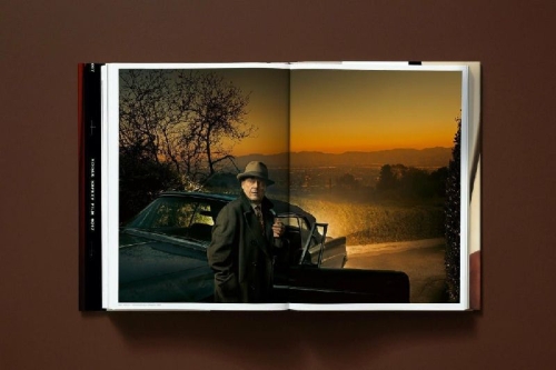 Buchcover und Innenansicht für das Buch: Annie Leibovitz