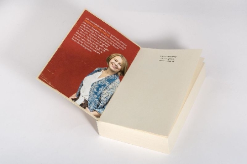 Buchcover und Innenansicht für das Buch: Die Honigfrauen - Ein Sturm zieht auf