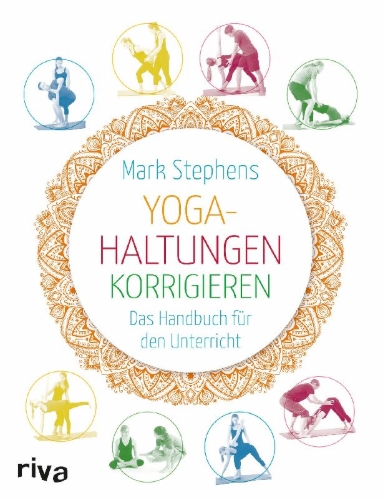 Buchcover und Innenansicht für das Buch: Yoga Adjustments