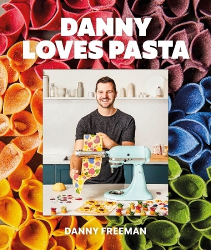 Buchcover und Innenansicht für das Buch: Danny Loves Pasta