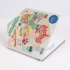Buchcover und Innenansicht für das Buch: Mein süßes Stickerhaus: Cozy Home